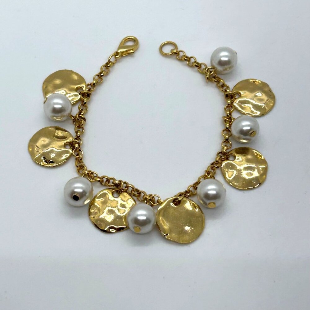 Goldtone Faux Pearl Hammer Disc Charm Bracelet Bridal Elegant Jewelry - Picture 1 of 10